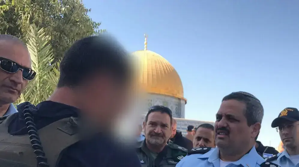 המפכ"ל רוני אלשיך בהר הבית לאחר הפיגוע בשער האריות, ירושלים, 14 ביולי 2017 המפכ"ל רוני אלשיך בהר הבית לאחר הפיגוע בשער האריות, ירושלים, 14 ביולי 2017