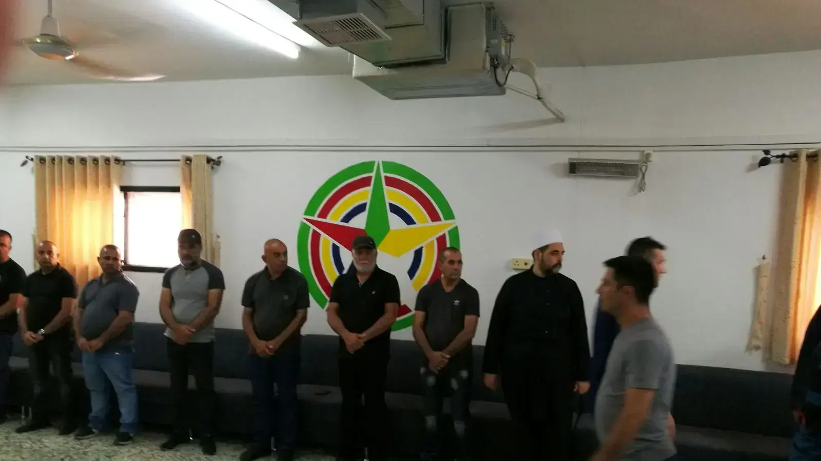 ניחום אבלים בבית העם במרר לאחר הפיגוע בירושלים, 14 ביולי 2017 ניחום אבלים בבית העם במרר לאחר הפיגוע בירושלים, 14 ביולי 2017