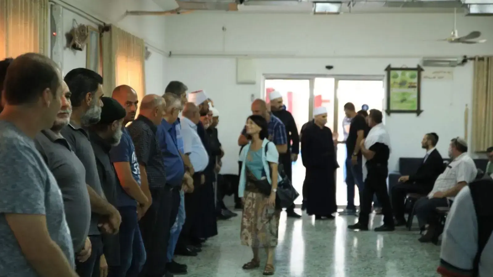ביקור המשפחה השכולה במרר שאיבדה את בנה השוטר בהר הבית ביקור המשפחה השכולה במרר שאיבדה את בנה השוטר בהר הבית