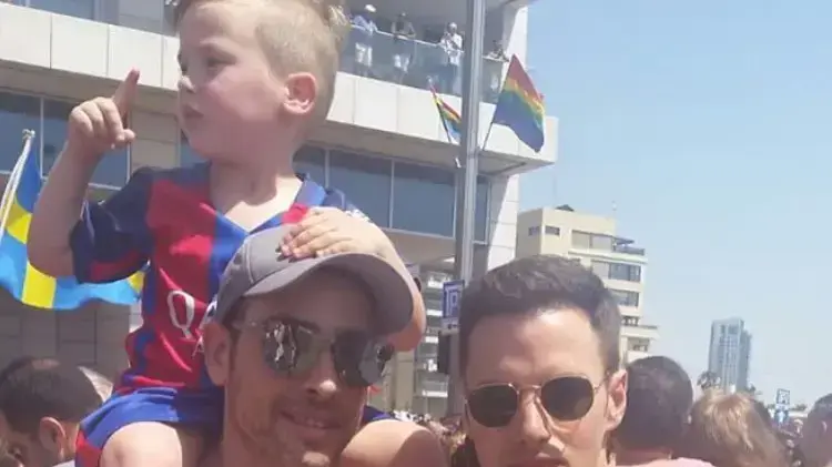 אמיר פירשר גוטמן ומשפחתו אמיר פירשר גוטמן ומשפחתו