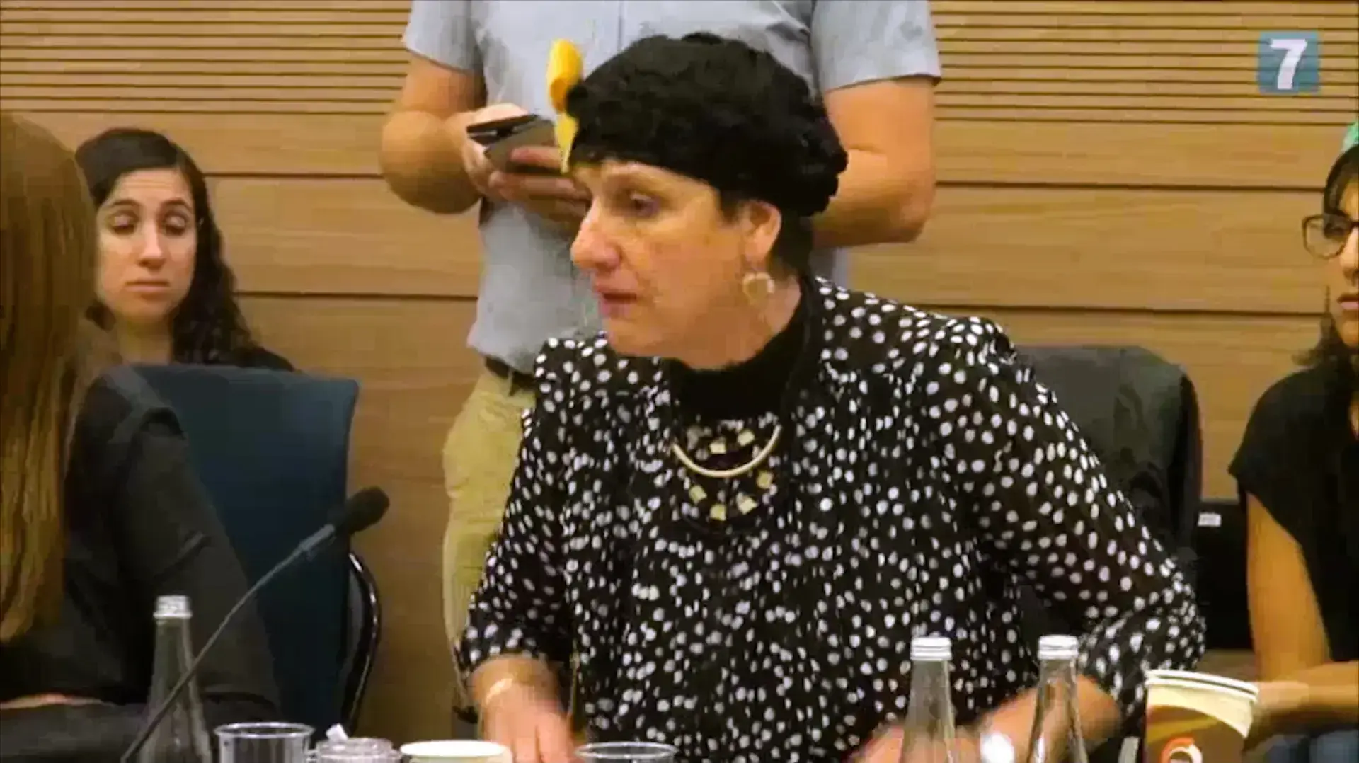ח"כ שולי מועלם: "שברו את פנסי מכוניתי ואני מקבלת אינספור איומים על חיי"
