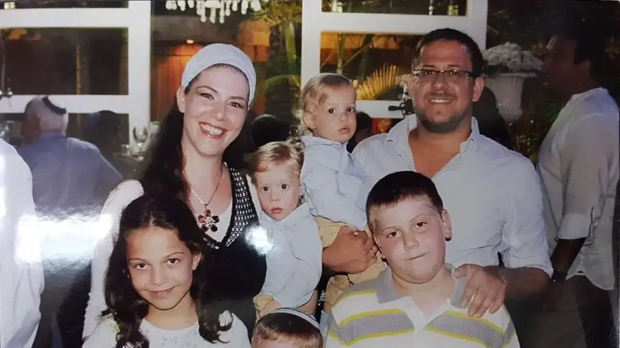 בני משפחת סלומון ,אלעד אב המשפחה נרצח בפיגוע בחלמיש יולי 2017 בני משפחת סלומון ,אלעד אב המשפחה נרצח בפיגוע בחלמיש יולי 2017