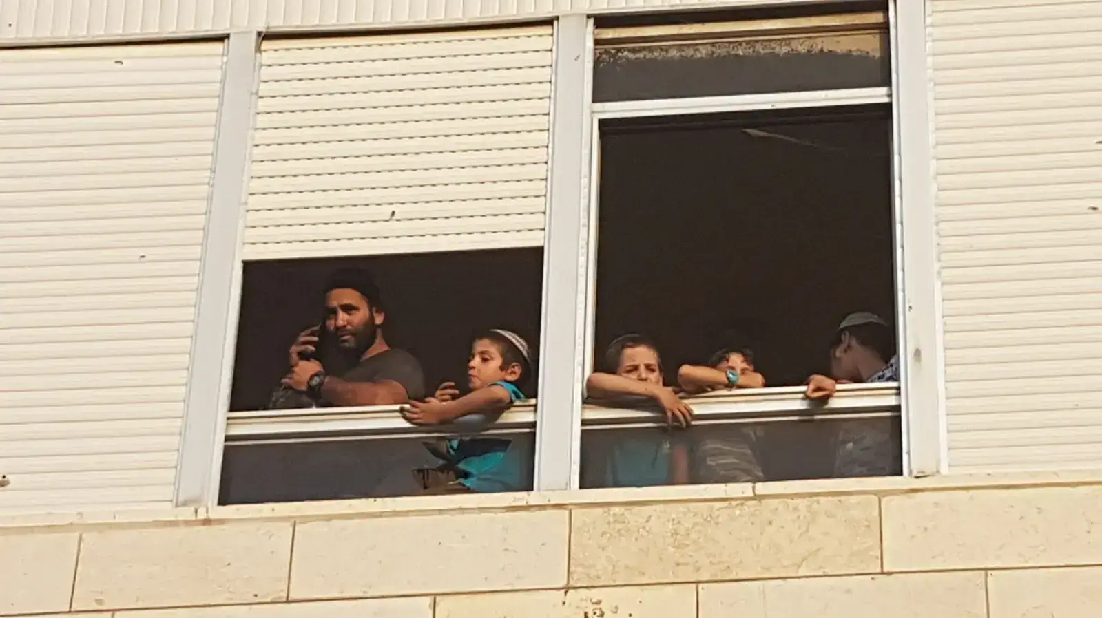 מתבצרים בבית המכפלה שבחברון. 25 ביולי 2017 מתבצרים בבית המכפלה שבחברון. 25 ביולי 2017