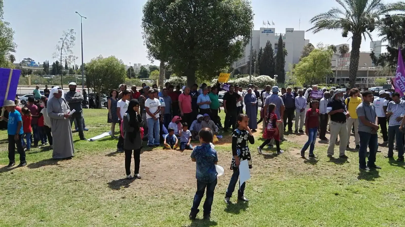 הפגנת בדואים נגד הרשות להתיישבות בנגב בב"ש 27 ביולי 2017 הפגנת בדואים נגד הרשות להתיישבות בנגב בב"ש 27 ביולי 2017