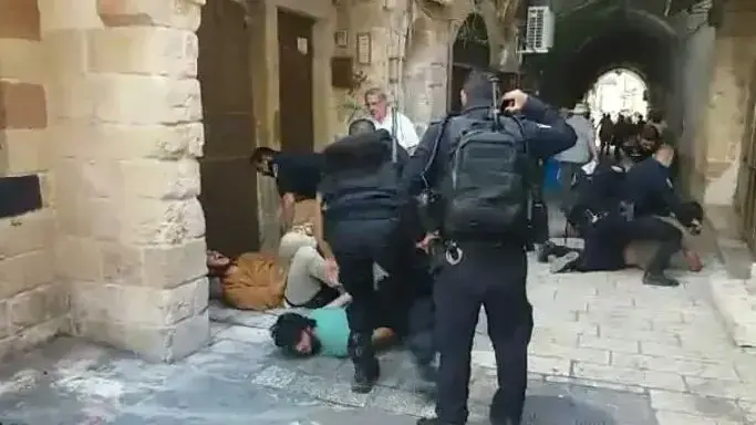 שוטר מחשמל בטייזר עצור ביציאה מהר הבית 1 באוגוסט 2017