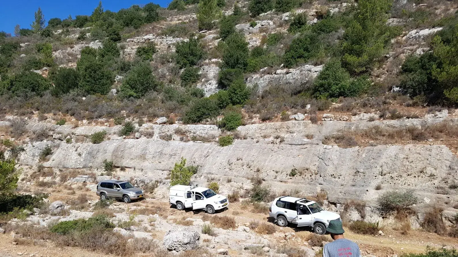 70 מטיילים חולצו ללא פגע לאחר שהושלכו לעברם אבנים בבנימין, 4 באוגוסט 2017