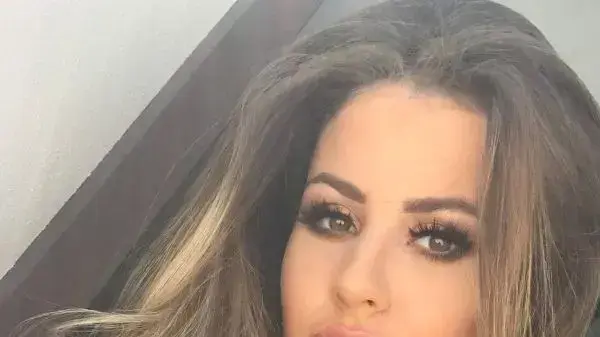 קלואי איילינג, דוגמנית בריטית בת 20 נחטפה באיטליה ושוחררה, אוגוסט 2017