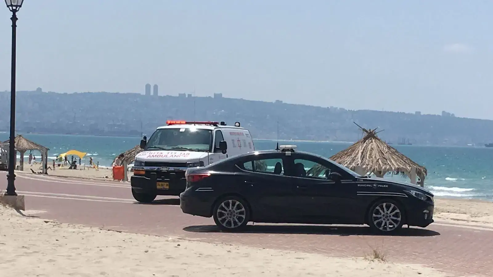 אליעד בר, מציל בחוף קרית ים, שמצא במים מטען חבלה 9 באוגוסט 2017 אליעד בר, מציל בחוף קרית ים, שמצא במים מטען חבלה 9 באוגוסט 2017