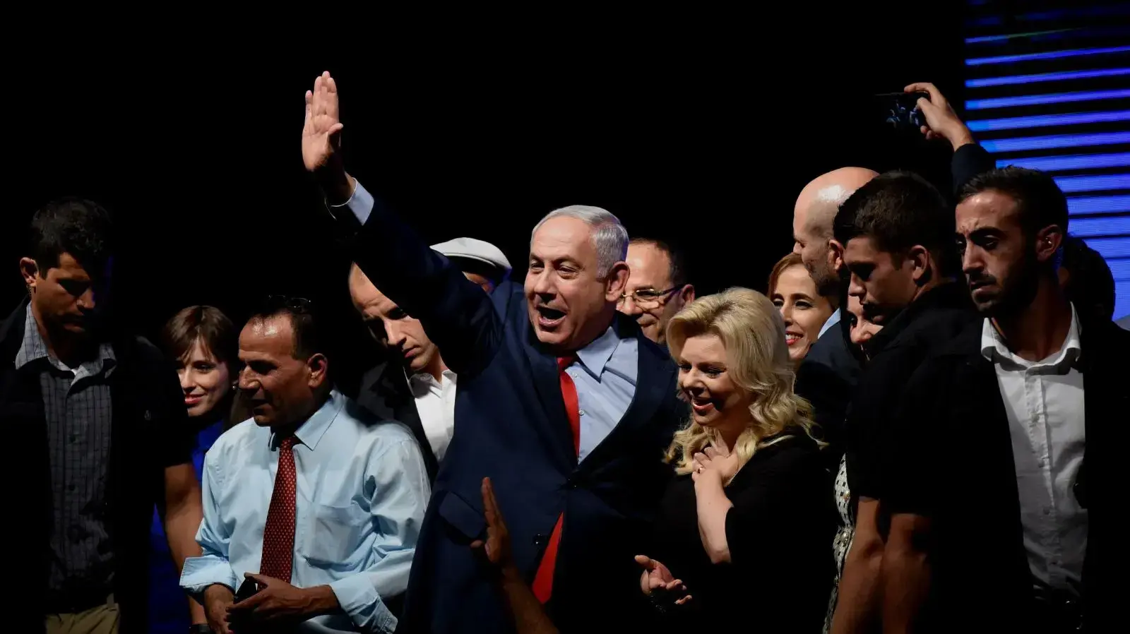 רוה"מ ורעייתו מפגן התמיכה של הליכוד בראש הממשלה בנימין נתניהו בגני התערוכה תל אביב 9 באוגוסט 2017