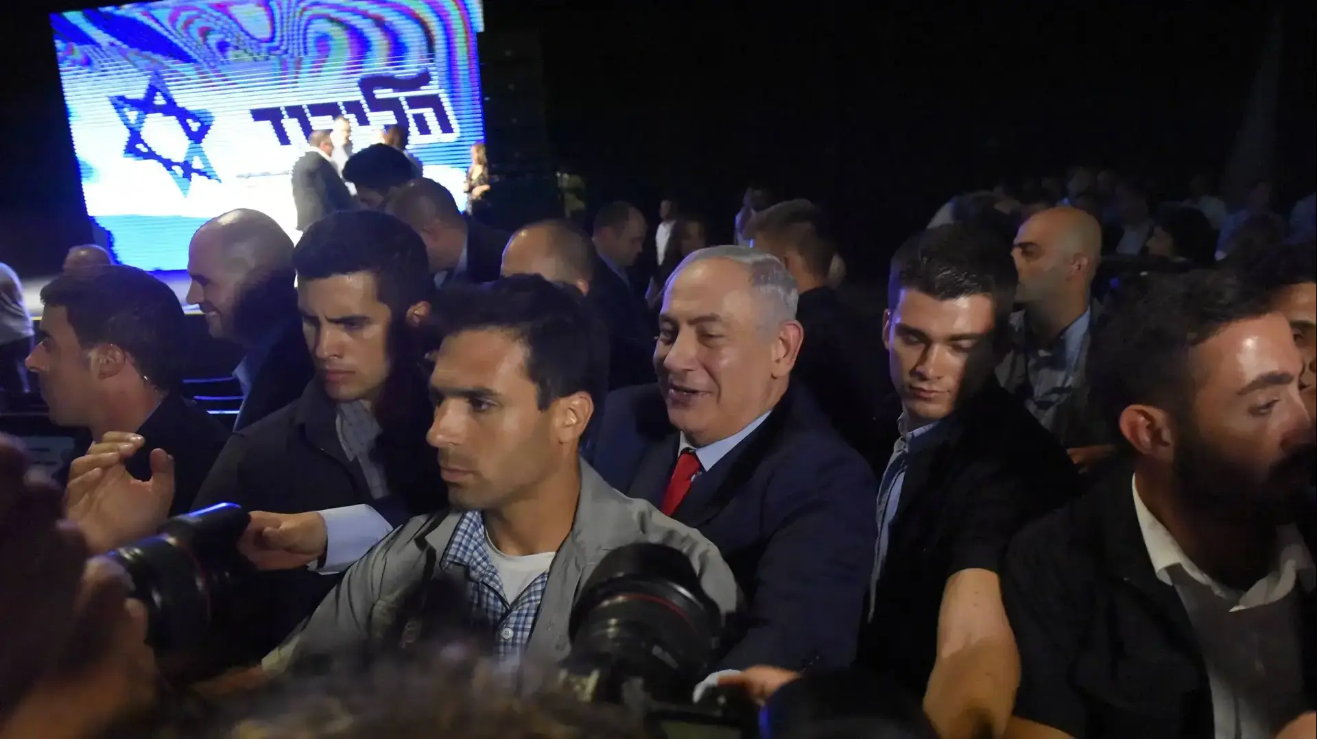 רוה"מ ותומכיו מפגן התמיכה של הליכוד בראש הממשלה בנימין נתניהו בגני התערוכה תל אביב 9 באוגוסט 2017 רוה"מ ותומכיו מפגן התמיכה של הליכוד בראש הממשלה בנימין נתניהו בגני התערוכה תל אביב 9 באוגוסט 2017