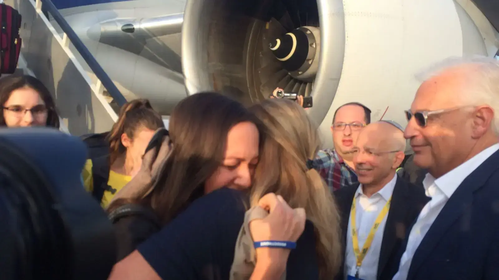 233 עולים חדשים מצפון אמריקה נחתו בנתב"ג בטיסה מיוחדת של ארגון "נפש בנפש" 15.8.17 233 עולים חדשים מצפון אמריקה נחתו בנתב"ג בטיסה מיוחדת של ארגון "נפש בנפש" 15.8.17