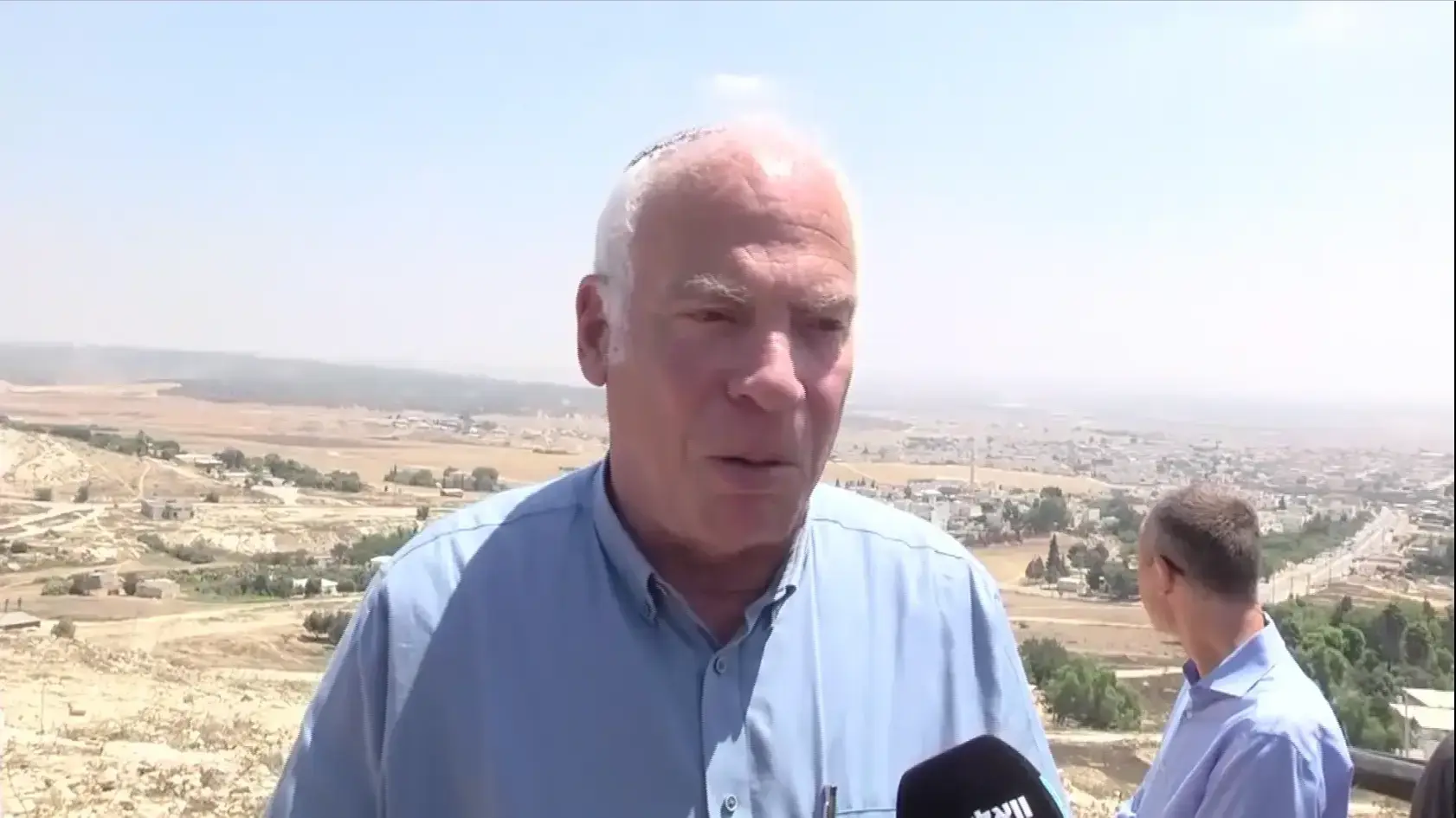 מפגש בלקיה אצל "רקמת המדבר בנוכחות אורי אריאל ושר התיירות יריב לוין מפגש בלקיה אצל "רקמת המדבר בנוכחות אורי אריאל ושר התיירות יריב לוין