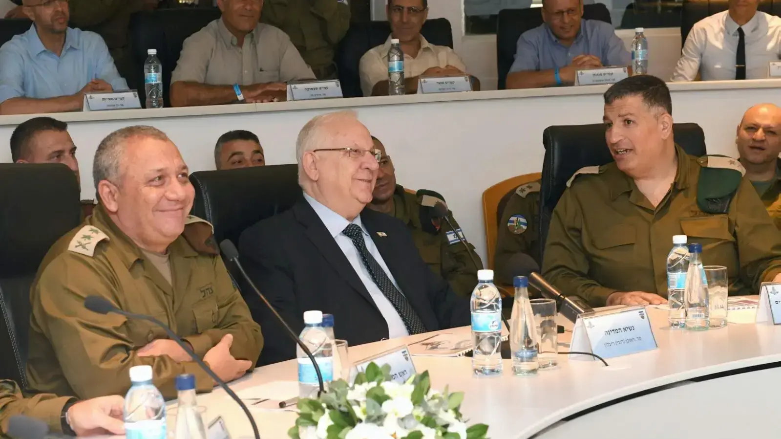 נשיא המדינה ערך היום סיור צבאי עם הרמטכ"ל והמתפ"ש במנהל האזרחי באיו"ש 16.8.17 נשיא המדינה ערך היום סיור צבאי עם הרמטכ"ל והמתפ"ש במנהל האזרחי באיו"ש 16.8.17