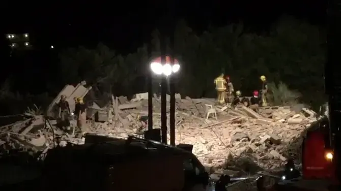 הבית שנחרב בעיירה אלקנר בפיצוץ בלילה הקודם, האירוע הראשון מבין השלושה בקטלוניה 18.8.17 הבית שנחרב בעיירה אלקנר בפיצוץ בלילה הקודם, האירוע הראשון מבין השלושה בקטלוניה 18.8.17