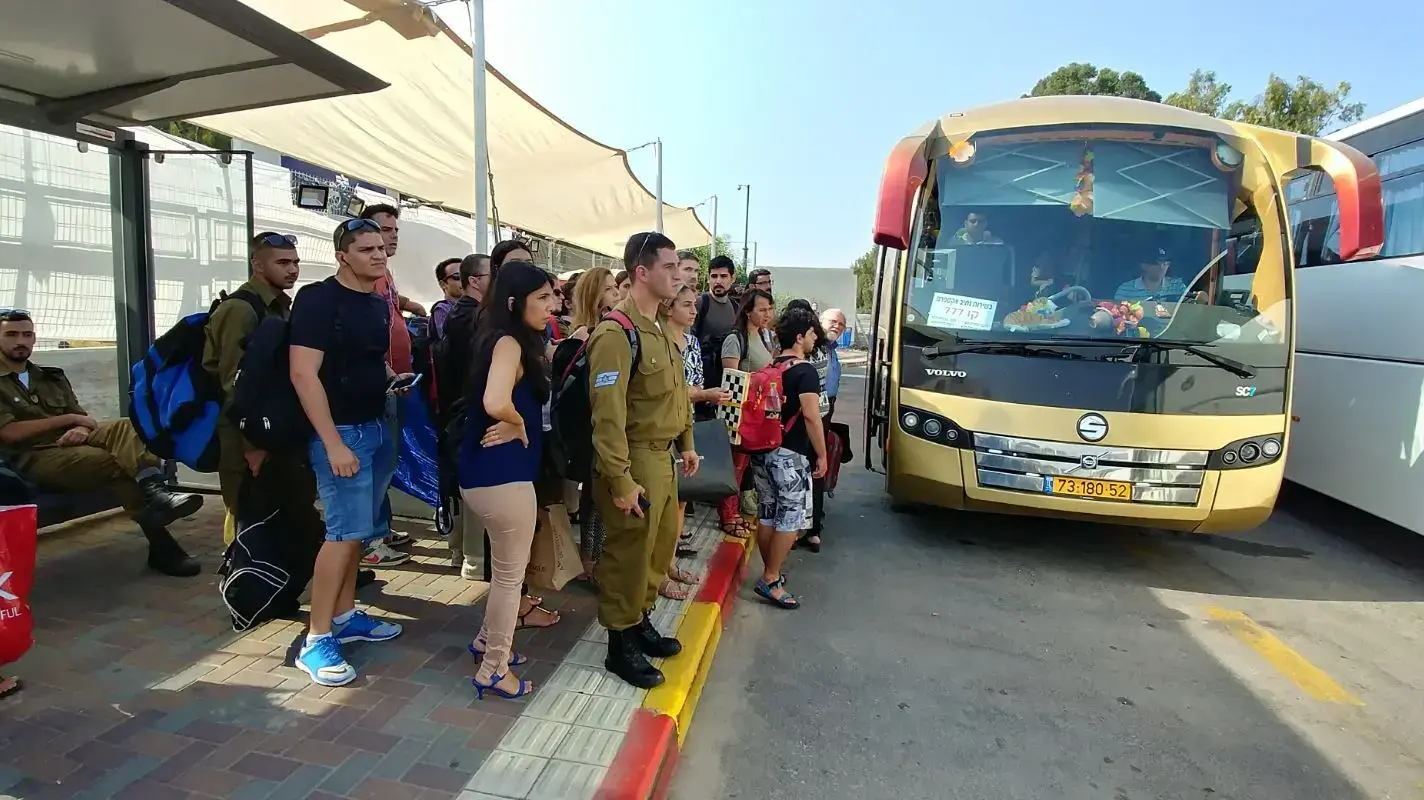 עומסים בתחנת הרכבת בית יהושע עקב עבודות ברכב, בוקר יום ראשון 20 באוגוסט 2017 עומסים בתחנת הרכבת בית יהושע עקב עבודות ברכב, בוקר יום ראשון 20 באוגוסט 2017
