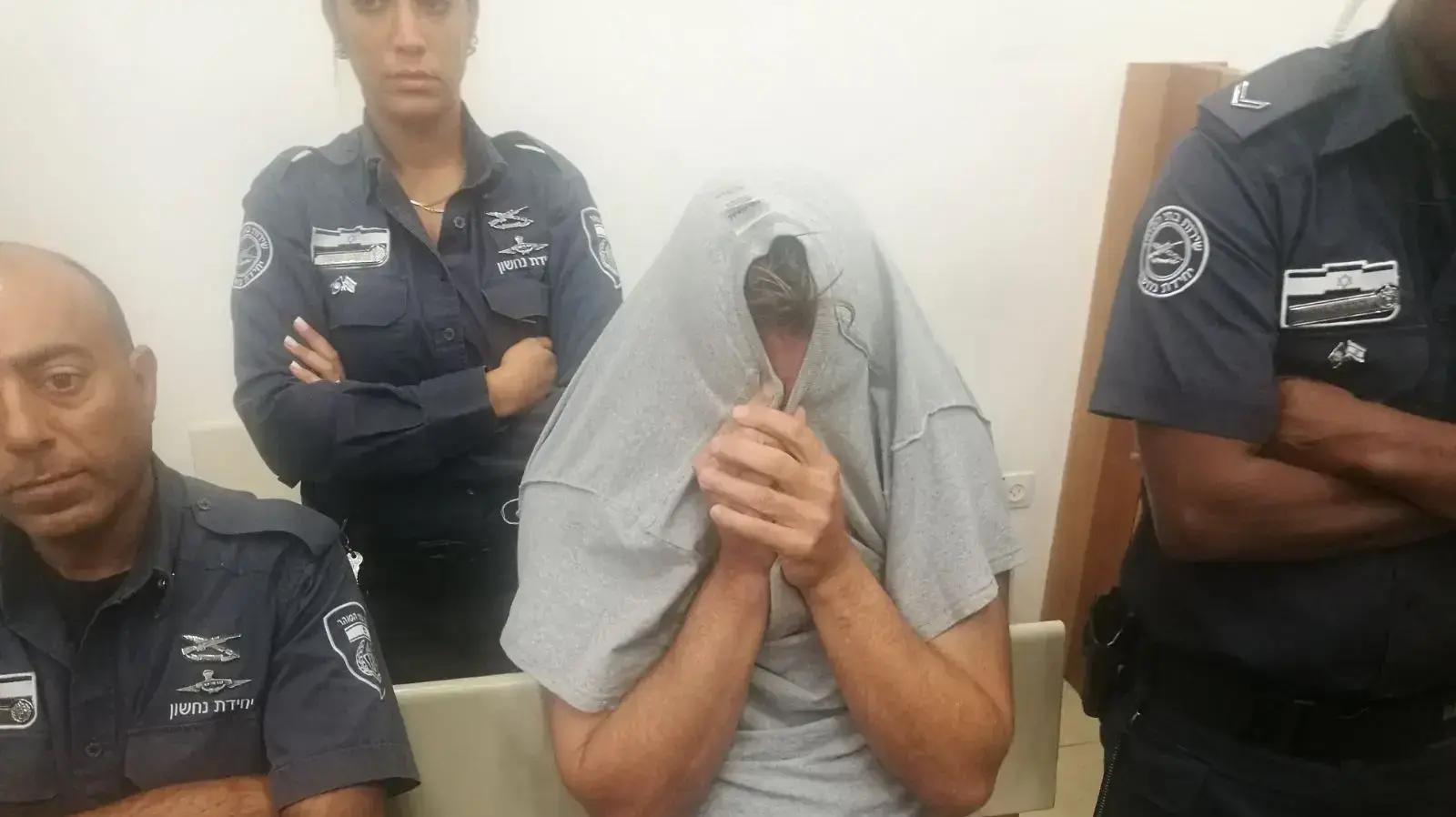 החשוד בדריסת הקשישה בתאונת הפגע וברח בכביש החוף סמוך לנתניה בהארכת מעצרו 20 באוגוסט 2017 החשוד בדריסת הקשישה בתאונת הפגע וברח בכביש החוף סמוך לנתניה בהארכת מעצרו 20 באוגוסט 2017