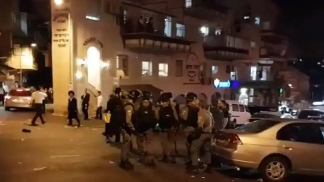 עימותים בין חרדים לשוטרים במאה שערים בירושלים, 21 באוגוסט 2017 עימותים בין חרדים לשוטרים במאה שערים בירושלים, 21 באוגוסט 2017
