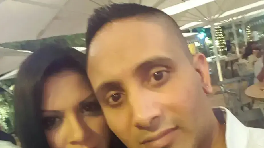 הדקור בפיגוע ביבנה ואשתו הדקור בפיגוע ביבנה ואשתו
