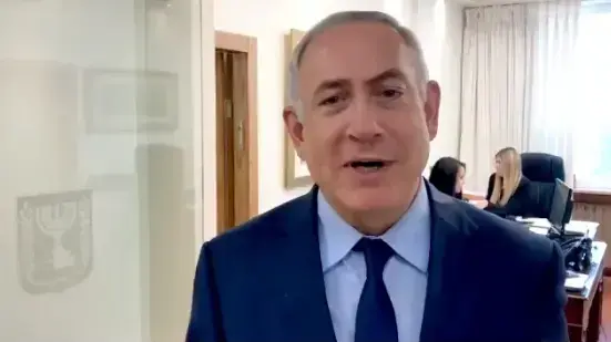 ביבי עוקץ את קונאן ביבי עוקץ את קונאן