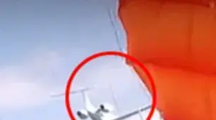 הכי נגענו: סרטון הצניחה מזויף הכי נגענו: סרטון הצניחה מזויף