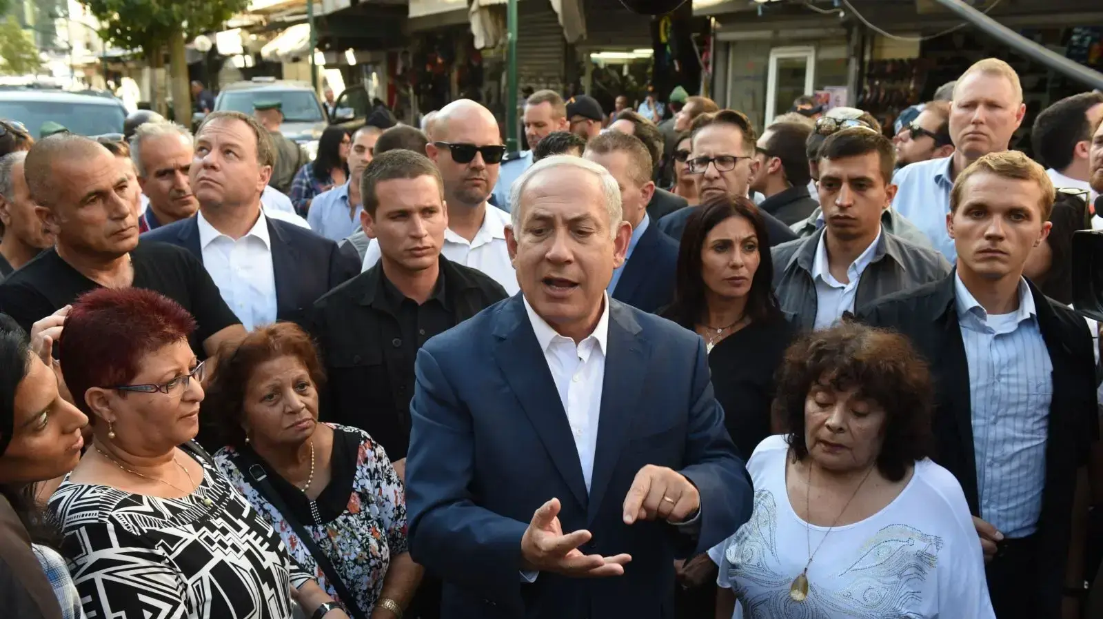 סיור של רה"מ בדרום תל אביב 31.8.17 סיור של רה"מ בדרום תל אביב 31.8.17