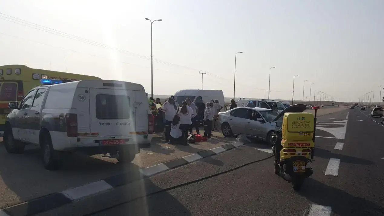 תאונת דרכים בכביש 25 שבנגב 3.9.2017 תאונת דרכים בכביש 25 שבנגב 3.9.2017