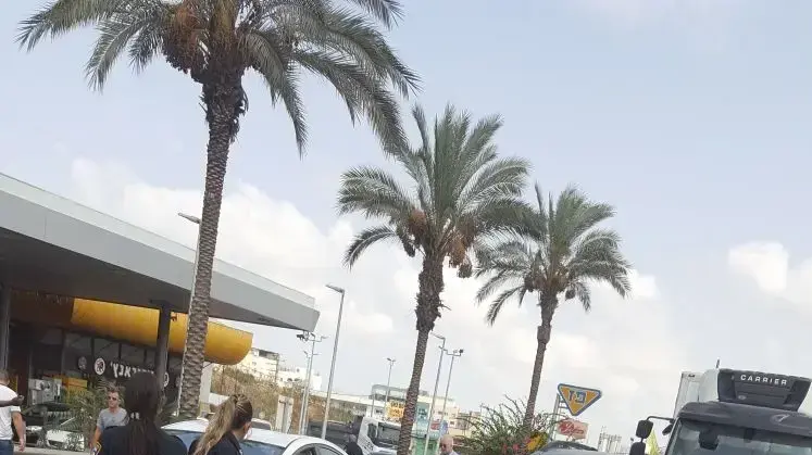 הפגנות נכים בגשר קוקה קולה בגבעת שמואל 4.9.17 הפגנות נכים בגשר קוקה קולה בגבעת שמואל 4.9.17