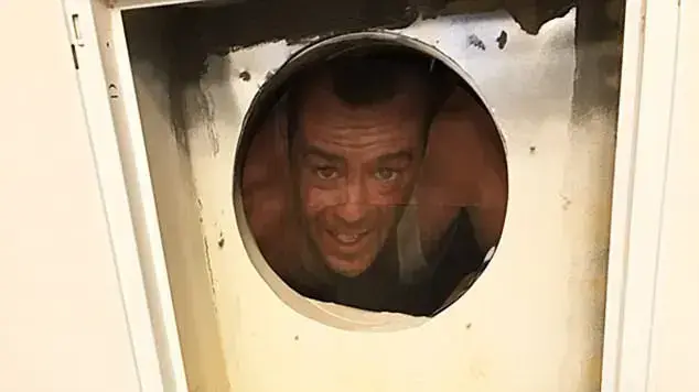 הפתעה בפתחי האיוורור בבית הפתעה בפתחי האיוורור בבית