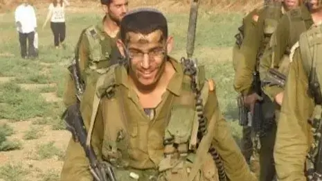 אבינועם בוכריס לוחם מצטיין מצוק איתן שחלה בניוון שרירים וחבריו החלו בקמפיין מימון המונים עבורו, 2014 אבינועם בוכריס לוחם מצטיין מצוק איתן שחלה בניוון שרירים וחבריו החלו בקמפיין מימון המונים עבורו, 2014