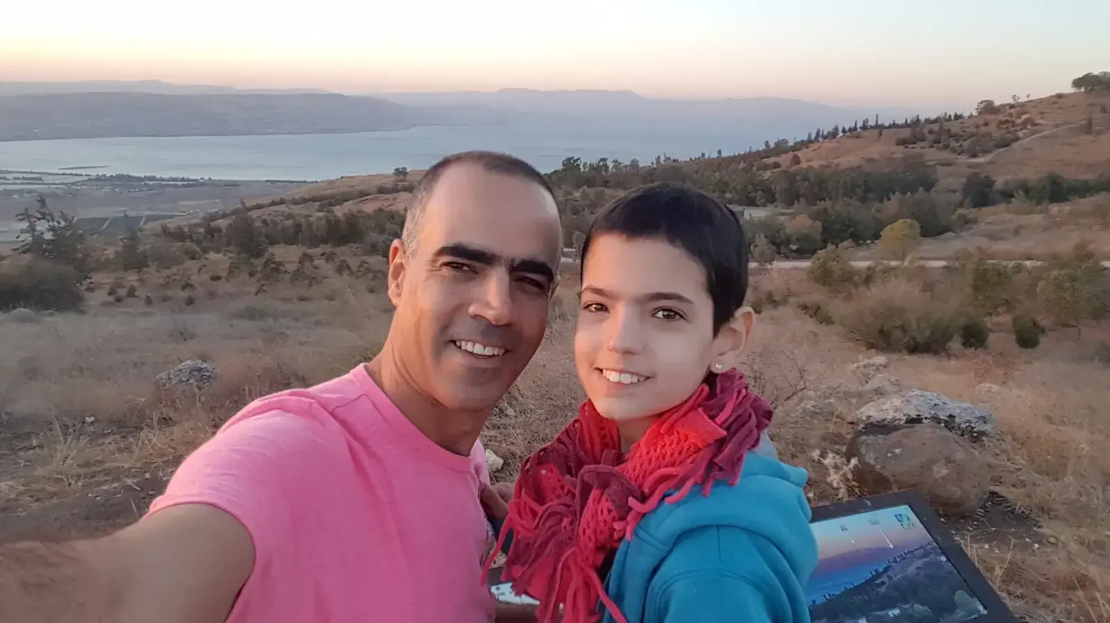 אילון אשכנזי ובתו אופיר שחלתה בסרטן, 2017 אילון אשכנזי ובתו אופיר שחלתה בסרטן, 2017