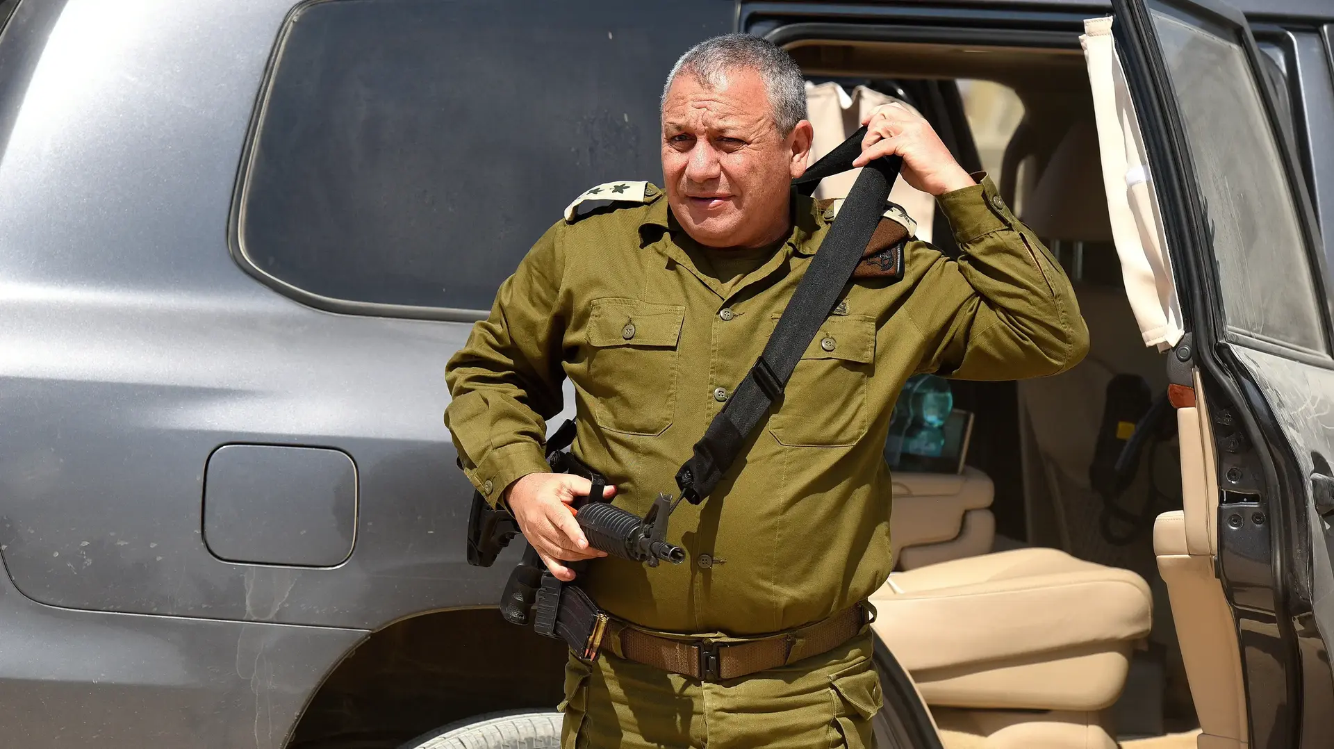 הרמטכ"ל גדי איזנקוט בראיון לוואלה NEWS! במהלך תרגיל הגיס הצפוני הרמטכ"ל גדי איזנקוט בראיון לוואלה NEWS! במהלך תרגיל הגיס הצפוני