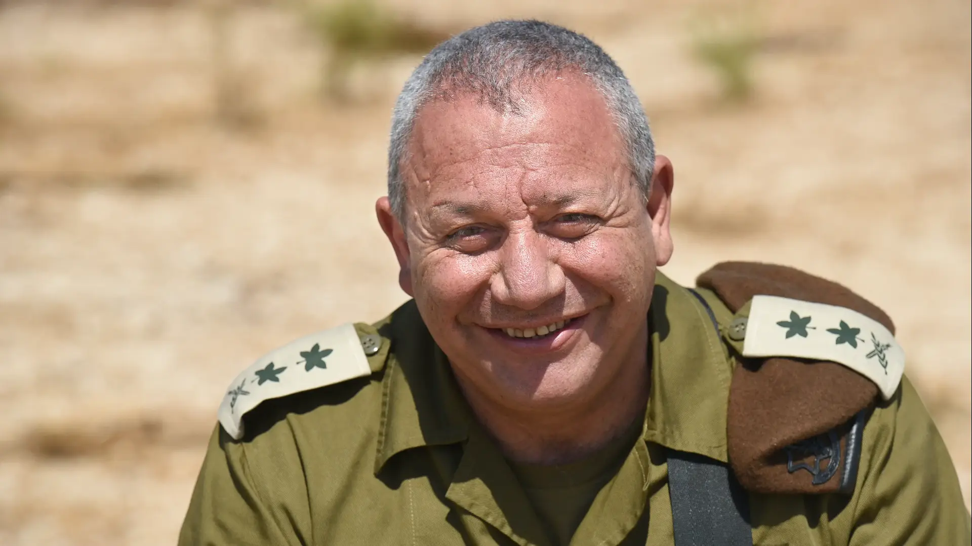 הרמטכ"ל גדי איזנקוט בראיון לוואלה NEWS! במהלך תרגיל הגיס הצפוני הרמטכ"ל גדי איזנקוט בראיון לוואלה NEWS! במהלך תרגיל הגיס הצפוני