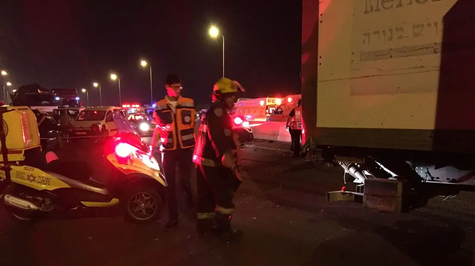שלושה הרוגים בתאונה קטלנית בכביש 4 שלושה הרוגים בתאונה קטלנית בכביש 4