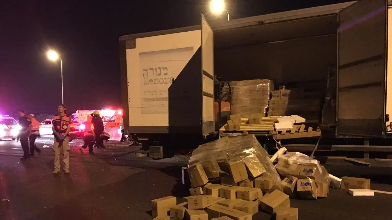 זירת התאונה סמוך למחלף חולות בכביש 4. 19 בספטמבר 2017
