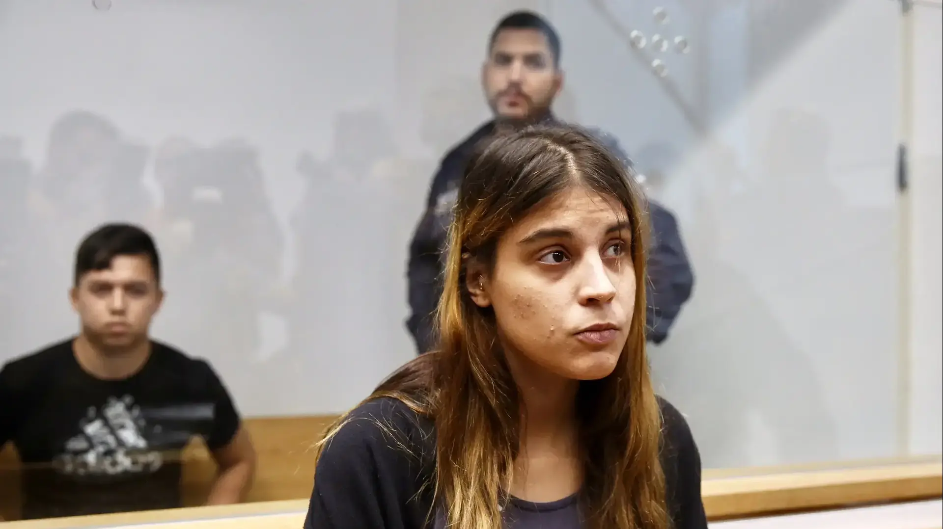 הקראת גזר דין להילי סובול וערן דוד החשודים ברצח שירי סובול, בית משפט מחוזי תל אביב, 19 בספטמבר 2017 הקראת גזר דין להילי סובול וערן דוד החשודים ברצח שירי סובול, בית משפט מחוזי תל אביב, 19 בספטמבר 2017