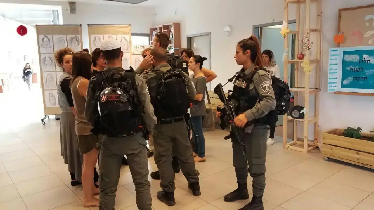 סריקות בבית הספר בהר אדר אחר מחבלים סריקות בבית הספר בהר אדר אחר מחבלים