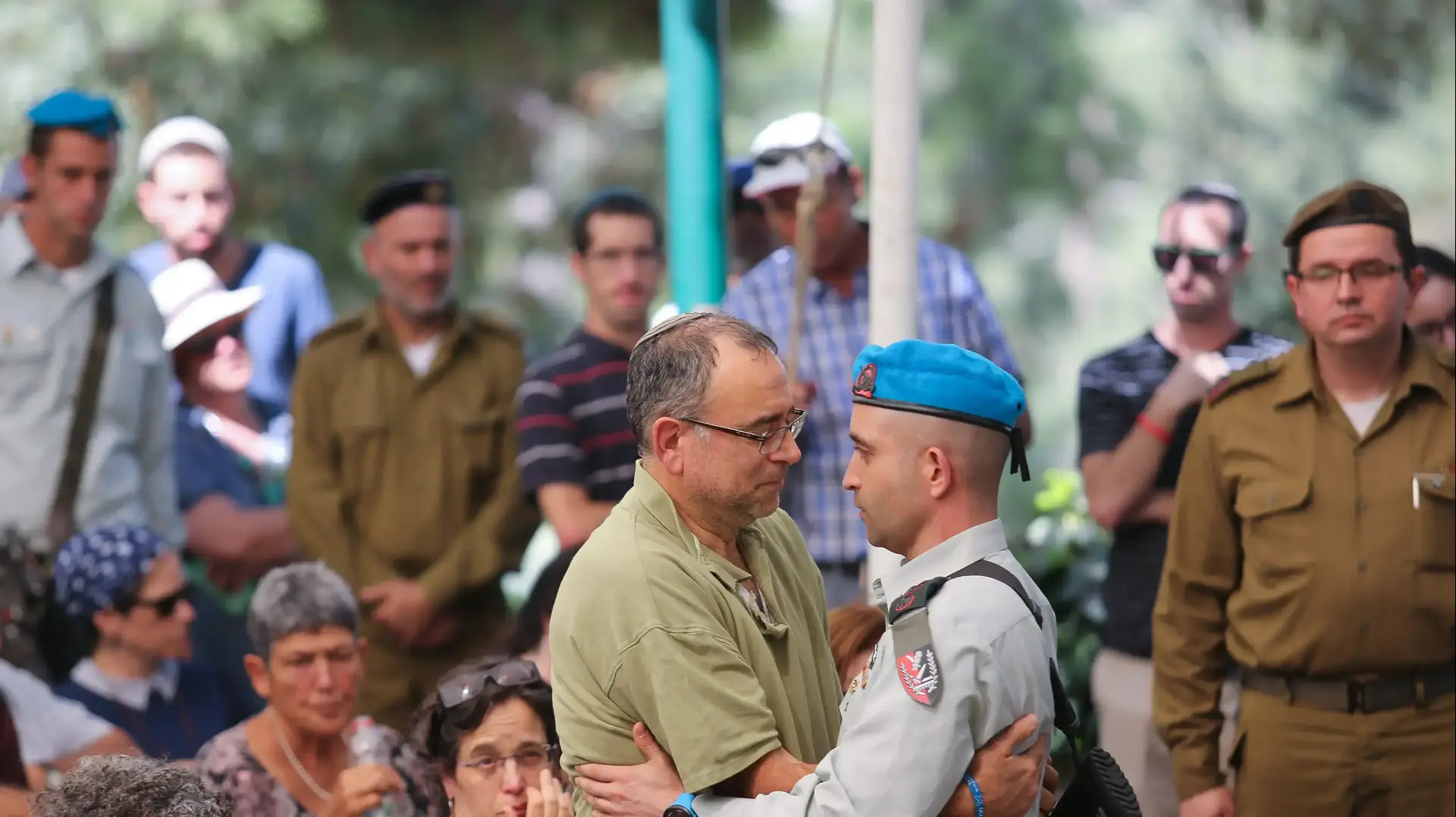 הלווית החייל אבשלום יצחק ערמוני שנהרג בתאונה ברמת הגולן שלשום, הר הרצל, ירושלים 28.9.17 הלווית החייל אבשלום יצחק ערמוני שנהרג בתאונה ברמת הגולן שלשום, הר הרצל, ירושלים 28.9.17