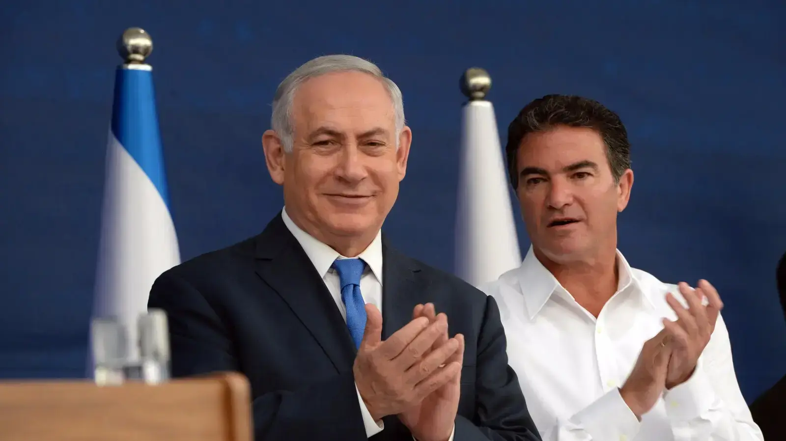 ראש הממשלה בנימין נתניהו,העניק צל?שים על מבצעים ופעילות מבצעית שביצעו נשות, אנשי, לוחמות ולוחמי המוסד יחד עם ראש המוסד יוסי כהן 2 באוקטובר 2017 ראש הממשלה בנימין נתניהו,העניק צל?שים על מבצעים ופעילות מבצעית שביצעו נשות, אנשי, לוחמות ולוחמי המוסד יחד עם ראש המוסד יוסי כהן 2 באוקטובר 2017