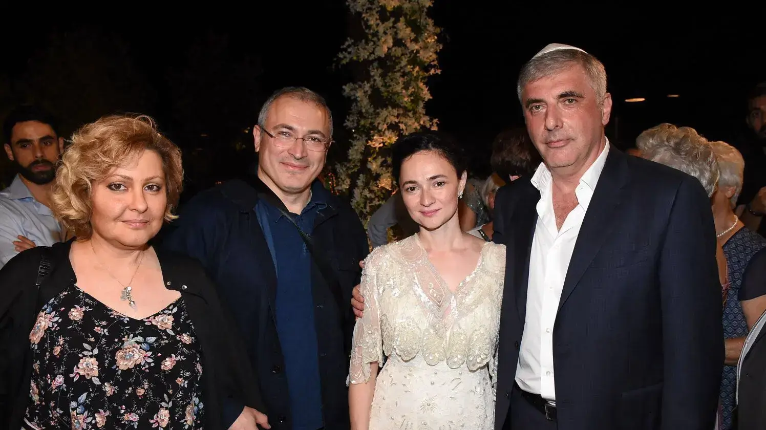 המיליארדר מיכאיל חודורקובסקי בחתונתו של ליאוניד נבזלין