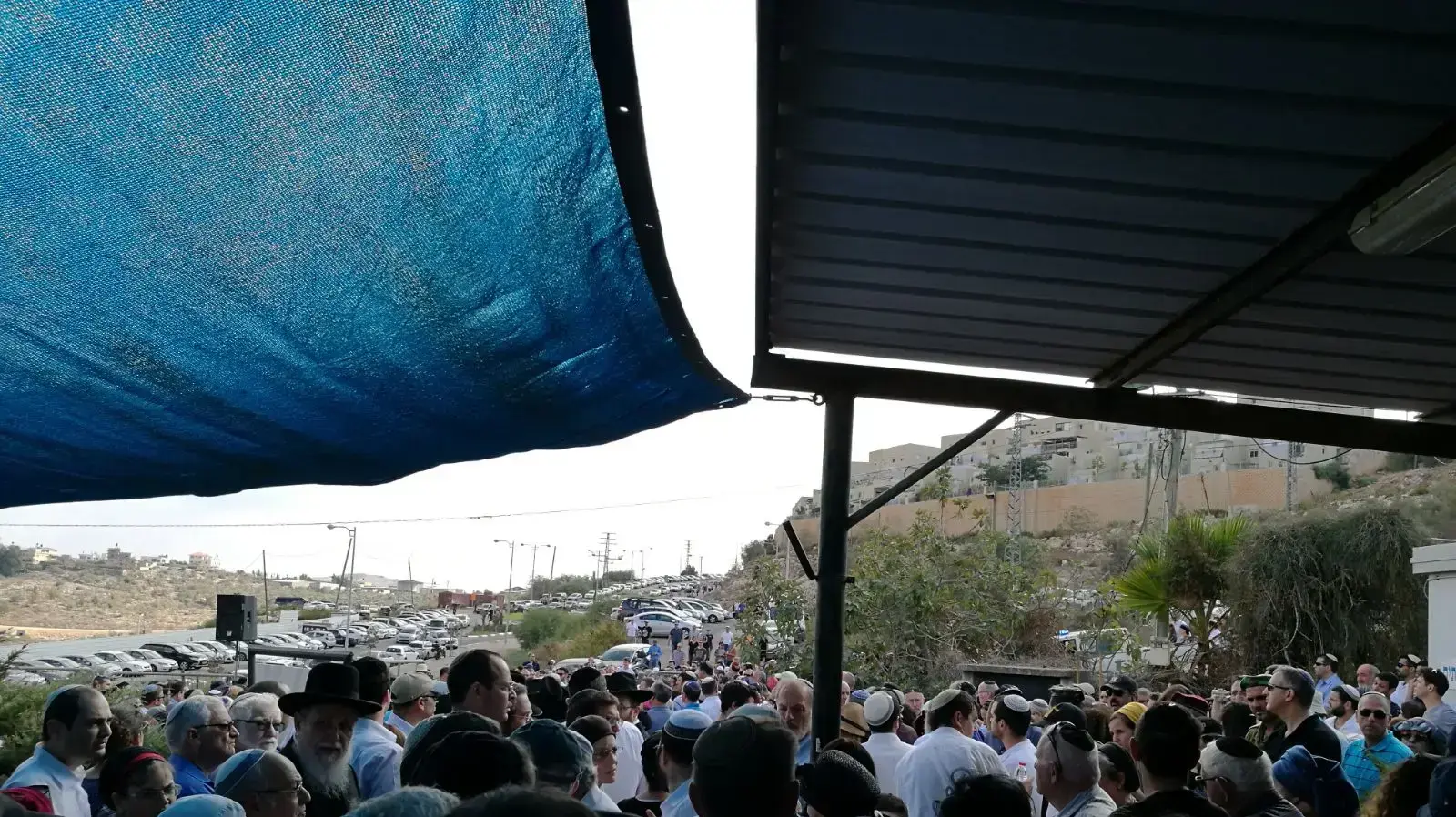 הלווייתו של תושב אלקנה ראובן שמרלינג שנרצח על פי החשד בכפר קאסם, 6 באוקטובר 2017 הלווייתו של תושב אלקנה ראובן שמרלינג שנרצח על פי החשד בכפר קאסם, 6 באוקטובר 2017