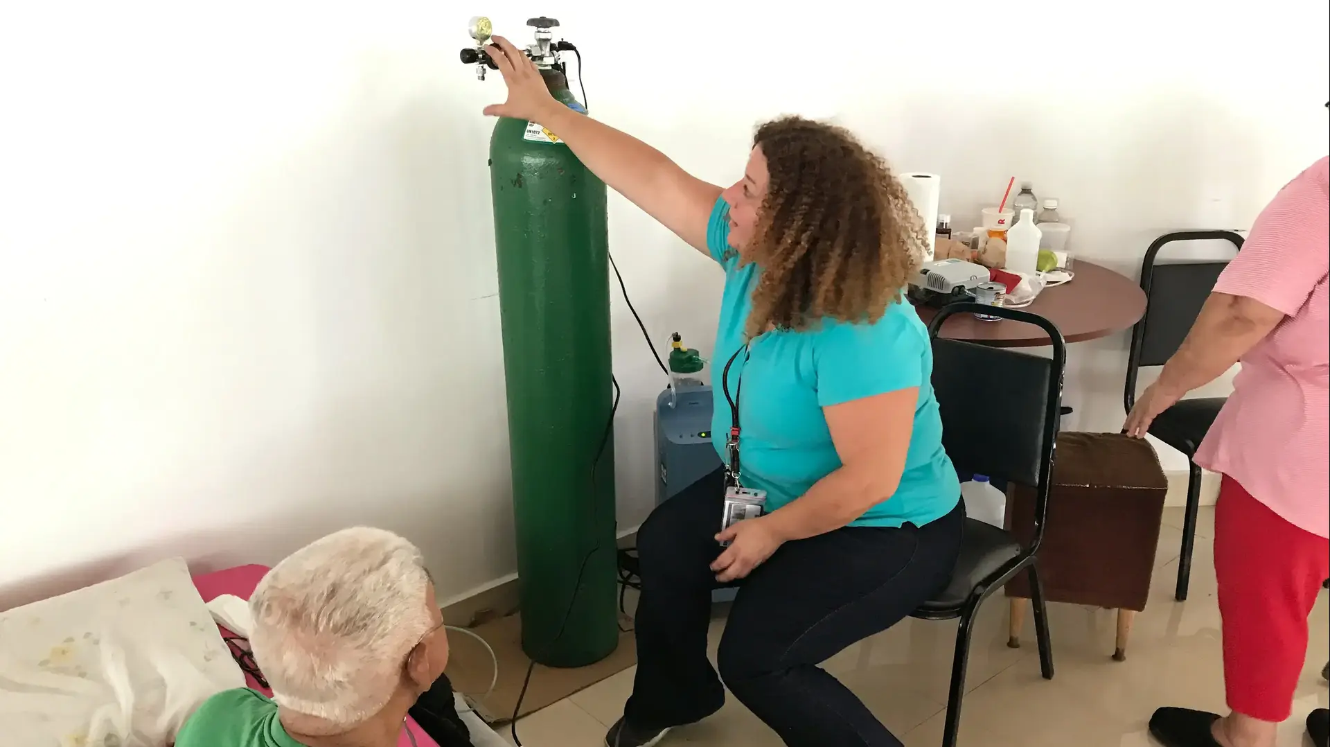 משלחת רופאים המסייעת למטופלים בפורטו ריקו אחרי הוריקן "מריה", אוקטובר 2017