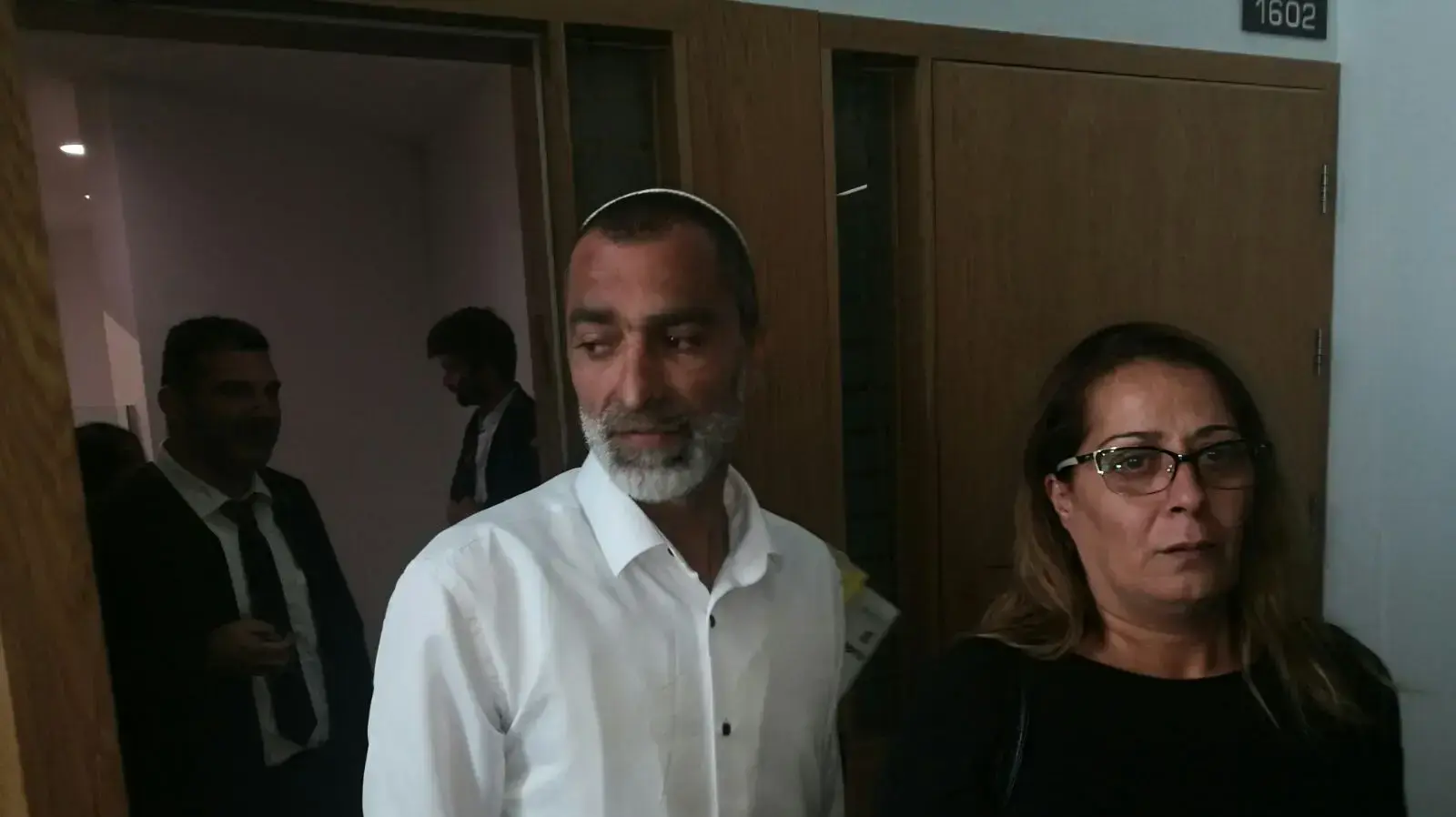 אילן קדטש, אביה של הנאשמת הגשת כתב אישום לבית המשפט המחוזי תא בגין עבירות אלימות שבוצעו כלפי מאבטחים באיכילוב אילן קדטש, אביה של הנאשמת הגשת כתב אישום לבית המשפט המחוזי תא בגין עבירות אלימות שבוצעו כלפי מאבטחים באיכילוב