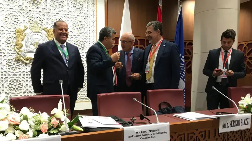 עמיר פרץ והמשלחת בכינוס הפרלמנט למען מדינות הים התיכון וארגון הסחר העולמי במרוקו 8 באוקטובר 2017 עמיר פרץ והמשלחת בכינוס הפרלמנט למען מדינות הים התיכון וארגון הסחר העולמי במרוקו 8 באוקטובר 2017