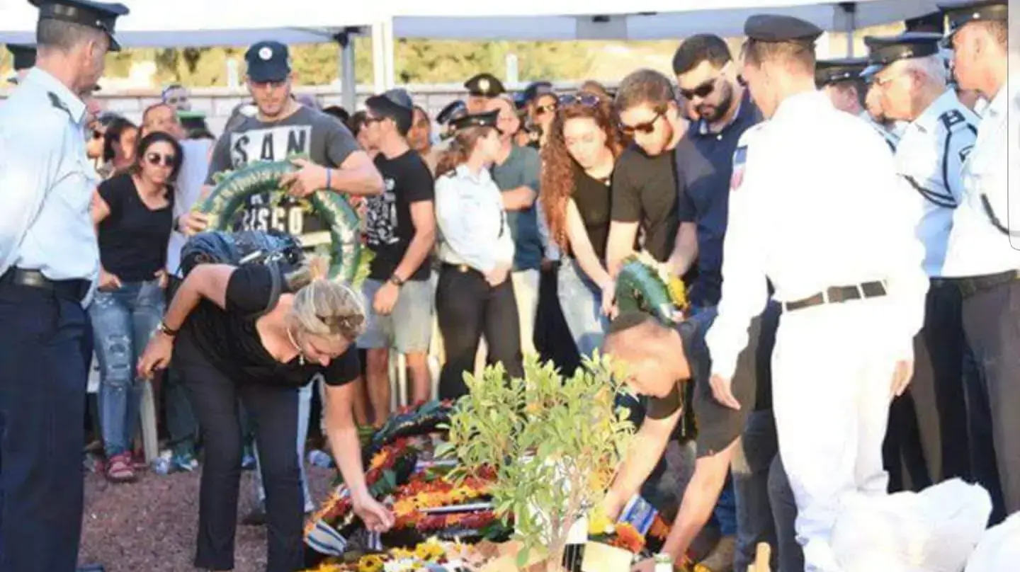 הלוויה של סימה ימין ז"ל נצ"מ סימה ימין הלוויה של סימה ימין ז"ל נצ"מ סימה ימין