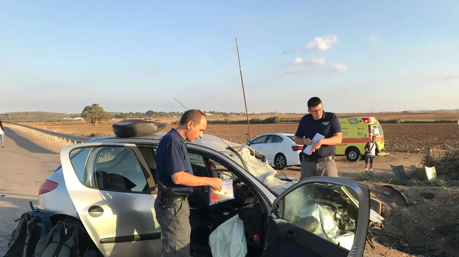 תאונת דרכים ליד קריית מלאכי שבה נהרגו שניים תאונת דרכים ליד קריית מלאכי שבה נהרגו שניים