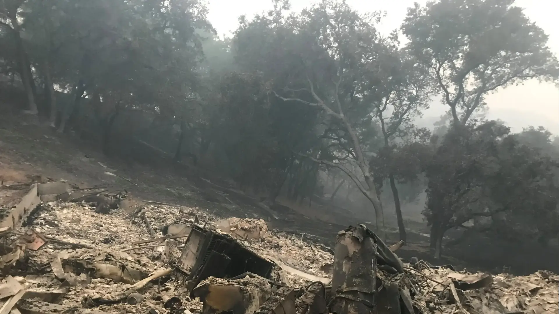 שריפות ענק בסנטה רוזה, קליפורניה, 12 באוקטובר 2017
