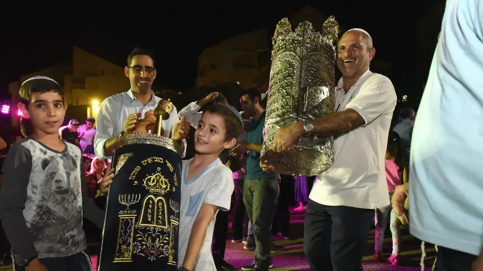 הקפות שמחת תורה 12.10.17 הקפות שמחת תורה 12.10.17