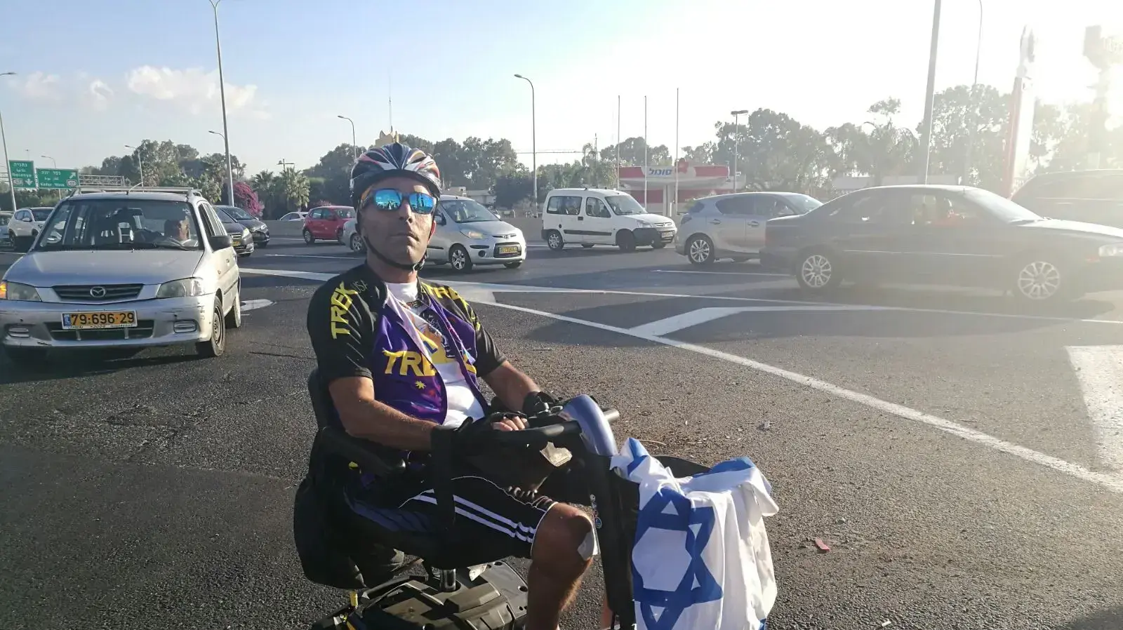מחאת הנכים בצומת נתניה בכביש החוף 15 באוקטובר 2017 מחאת הנכים בצומת נתניה בכביש החוף 15 באוקטובר 2017