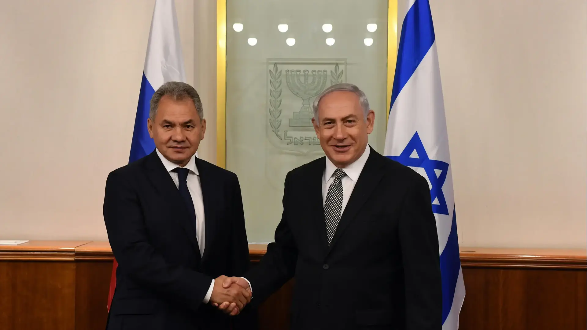 ראש הממשלה בנימין נתניהו נפגש עם שר ההגנה של רוסיה סרגיי שויגו