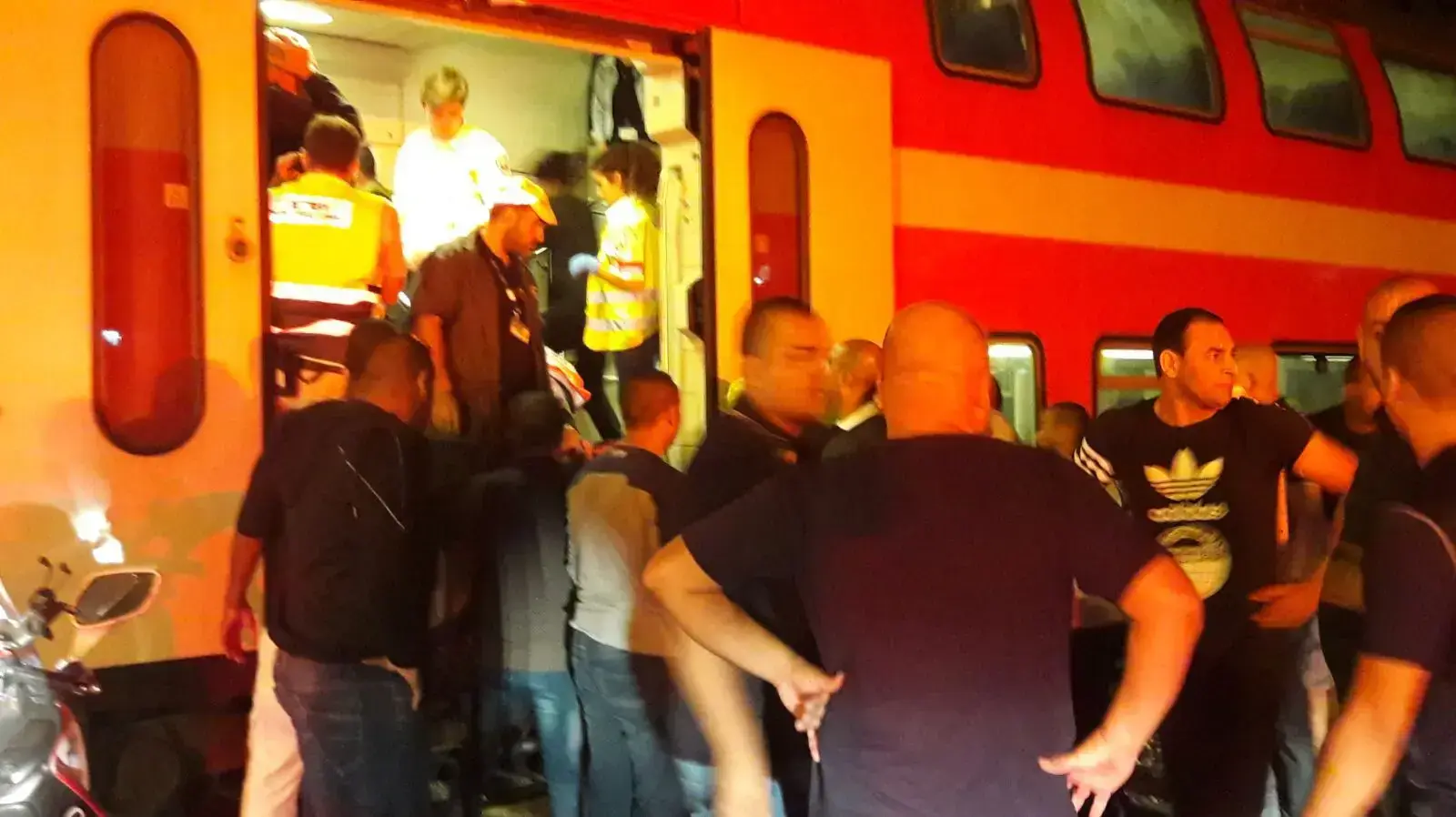 רכב הסעות התנגש ברכבת בלוד 17 באוקטובר 2017 רכב הסעות התנגש ברכבת בלוד 17 באוקטובר 2017